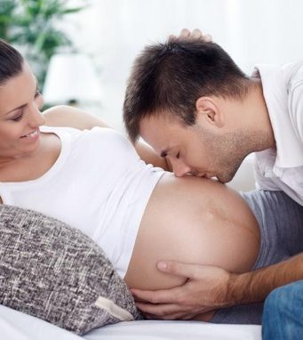 Партнерские роды: что такое, как происходит, все за и против