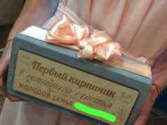 Оригинальный подарок на свадьбу. Где и как купить недорого?