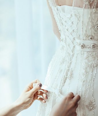 Как ухаживать за свадебным платьем до, во время и после дня свадьбы