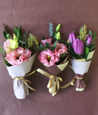 Когда дарят маленькие букетики?