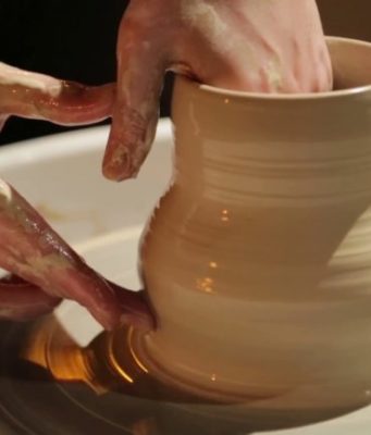 Как выбрать гончарный круг?