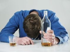 Как проходит реабилитационно-профилактическая помощь лицам, страдающим алкогольной зависимостью