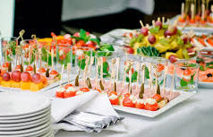 Заказать кейтеринг: собственная материально-техническая база, вкусная кухня