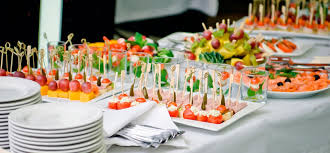 Заказать кейтеринг: собственная материально-техническая база, вкусная кухня