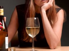 Как женщин кодируют от алкголизма?