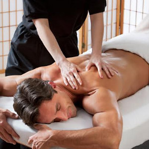 Может ли хрупкая девушка работать массажистом?