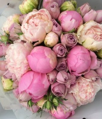 Цветы: всегда оригинальный подарок