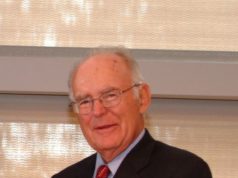 Соучредитель компании Intel Гордон Мур скончался в возрасте 94 лет