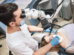 Преимущества лечения зубов под микроскопом