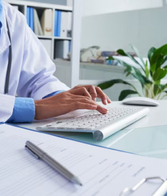 Кто такой терапевт и что он лечит?