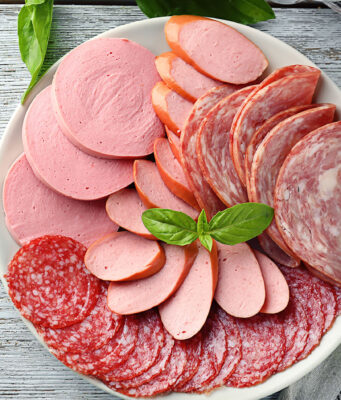 Разные виды колбас