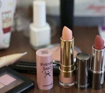 Косметика для подростков: как выбрать правильные продукты и избежать ошибок