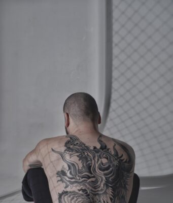 Mr.Evil — Бажанов Руслан Игоревич: Уникальный мастер этнических татуировок